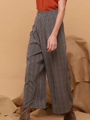 Checkered Wide-Leg Pants
