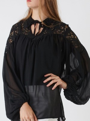 Oversized Upper-Brocade Top