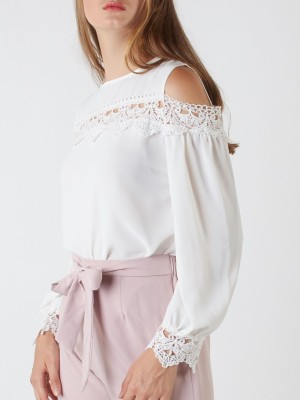 Crochet Cut-Off Long Sleeveless Top
