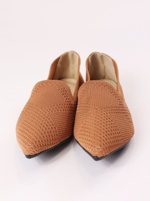 Knit Pointy Flat Shoes