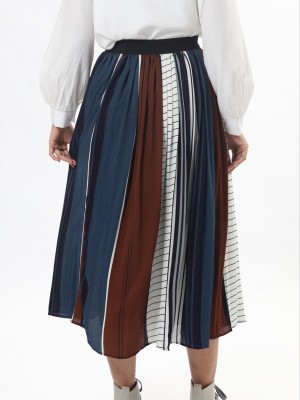 C-Bt Leb Prints And Tones Pleated Skirt