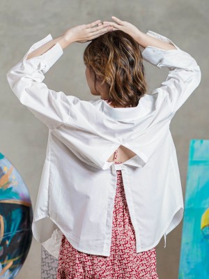 ER Oversize back peek shirt