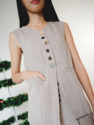 Alia Multi Buttons Vest RO1