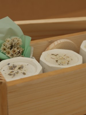 WOOD BOX CANDLE AROMATHERAPY SET