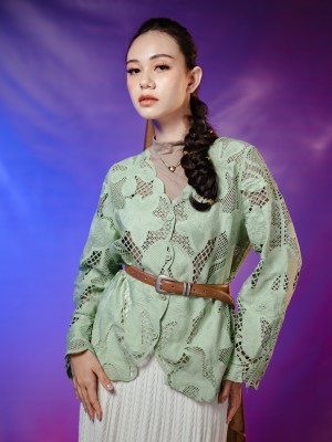 WW ELITE Yasmin Embroidery Shirt
