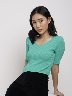 V Neck Crop Knit Top