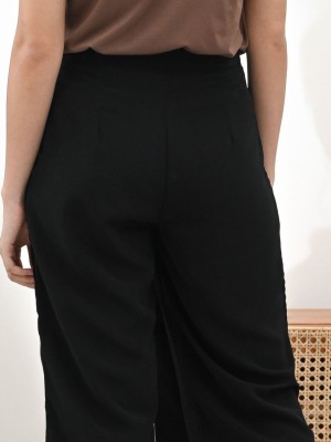 Knee length pants