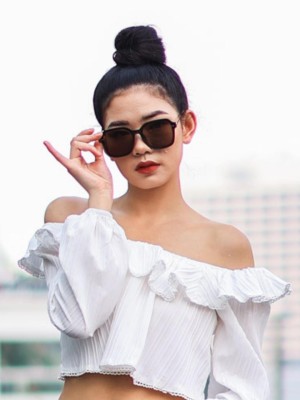 Off Shoulder Ruffles Top