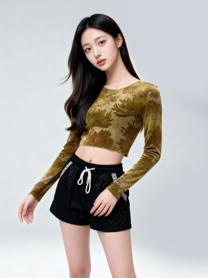 CORE Lotus Shadow Crop Tee