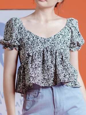 ER Flower Print Top