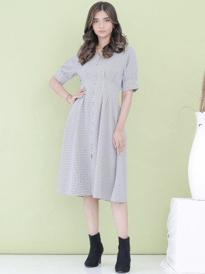 EID23 Fatima gridilines dress