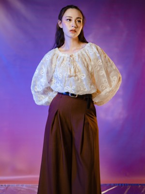 WW Atiya Neck Drawstring Ribbon Embroidery Top