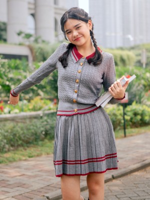 JR SMARTEN 2PCS SET KNITTED GOLD BUTTON HEART TOP