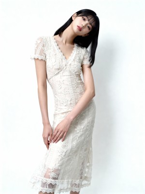 ELITE CNY Margared Midi Lace Dress