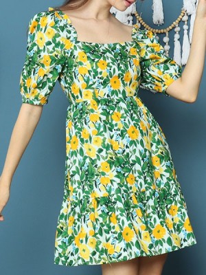 Cottage Core Daisy Flower Print Mini Dress