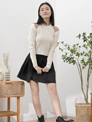 Aster Halter Tied Knitted Top