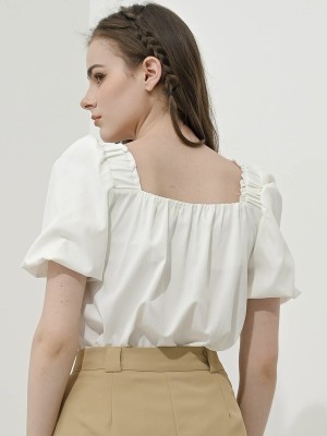 SS23 Khora square neck top