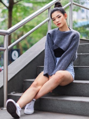 Knitted Crop Poncho