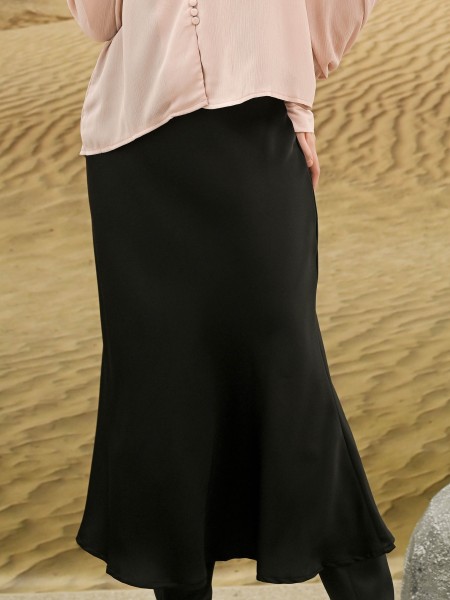 EID4 Kalima Satin Maxi Skirt