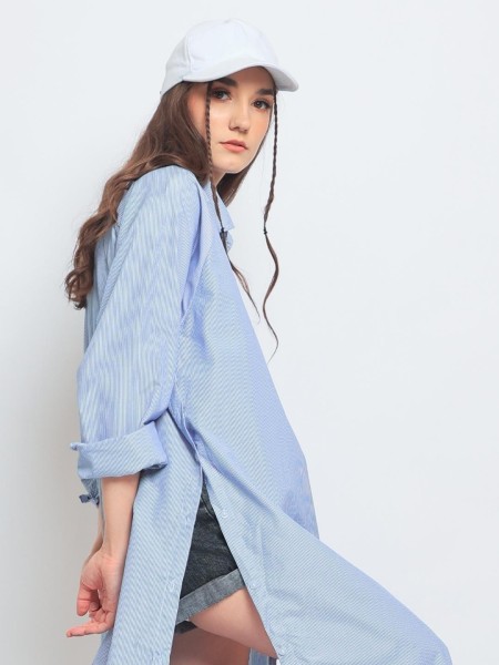 Oversized baseball shirt best sale dress