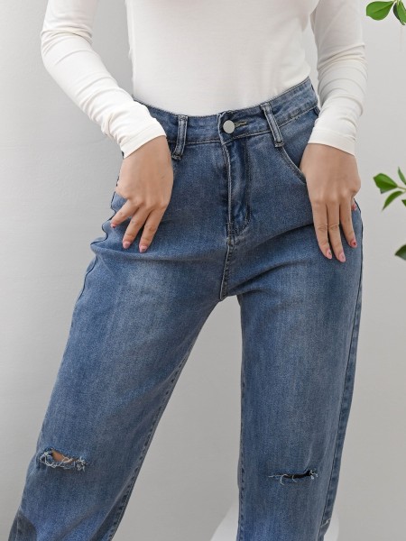 Kalsie Knee Cut Denim