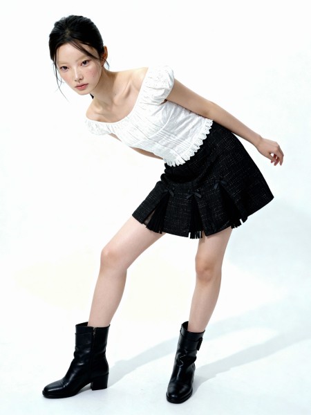 ELITE Catry White Embroidery Top