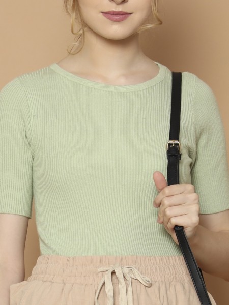 Puffed Sleeves Knitted Top