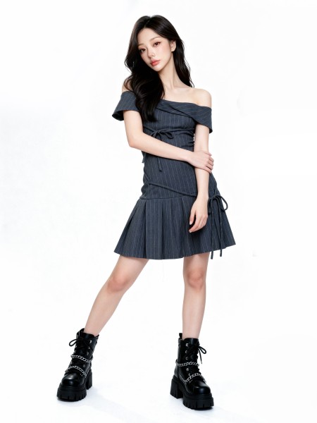 Faye Grid Lines Dress