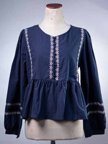WW Laila Embroidery Accent Top