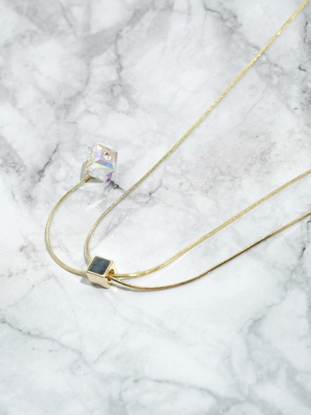 Cube Resin Gold Plate Necklace