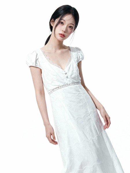 Kathy Embroidery Vintage Midi Dress