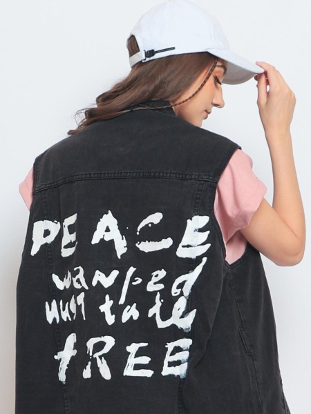 Oversize Vest Graffiti 'PEACE'
