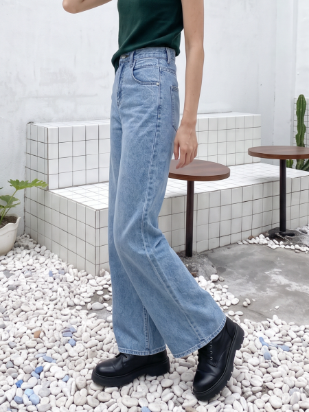 00 Wide Leg Denim