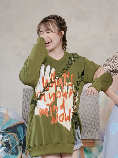 Er Whats on your Mind Sweater