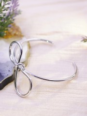 Bow Thin Bangle