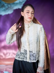 WW ELITE High Neck Sheer Embroidery Shirt
