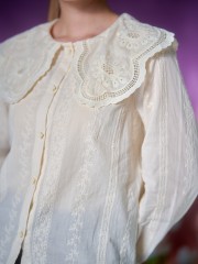 WW Embroidery Wide Collar Shirt