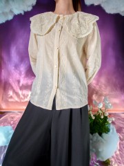 WW Embroidery Wide Collar Shirt