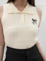 DITOX RIBBON BELL EMBROIDERY SLEEVELESS KNIT POLO