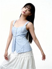 Low Round Neck Knit Top