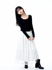 Low Round Neck Knit Top